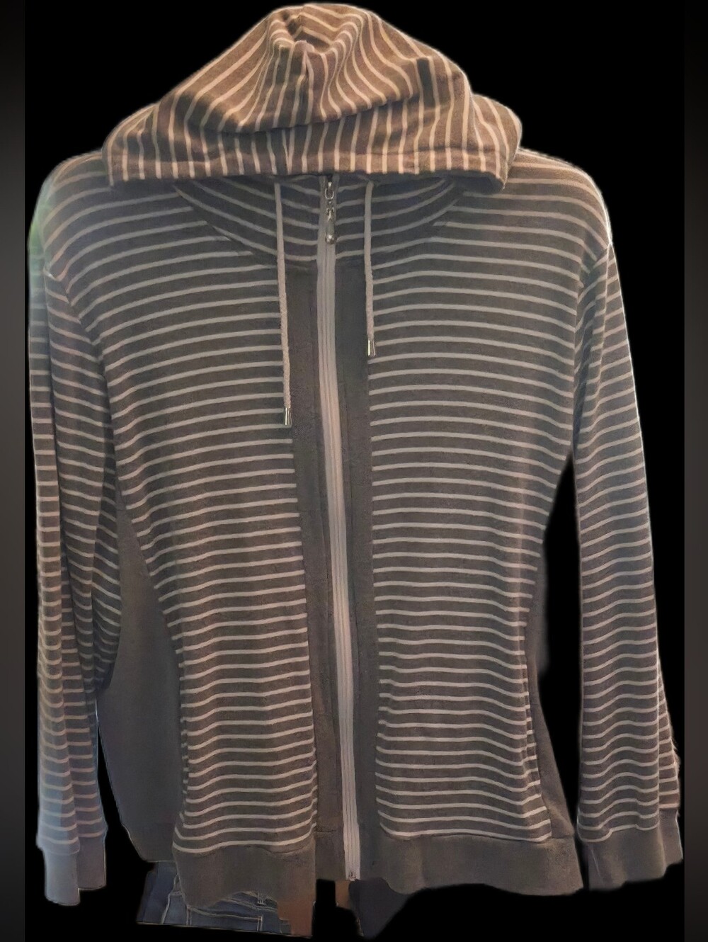 CD DANIELS  Men's Gray Striped Zip Hoodie Sweater